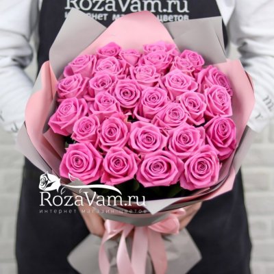 Букет из 29 розовых роз  Аква (50 см)