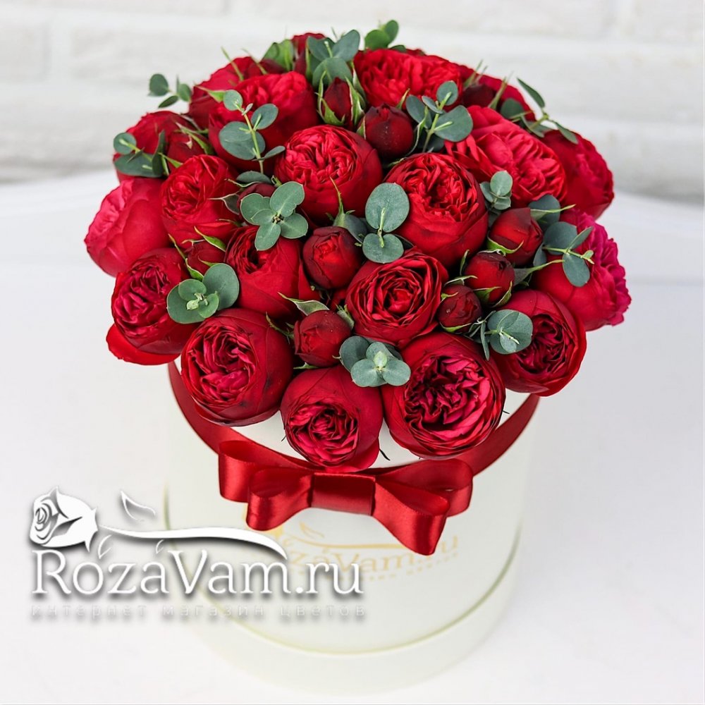 Красные пионовидные розы в коробке (s)