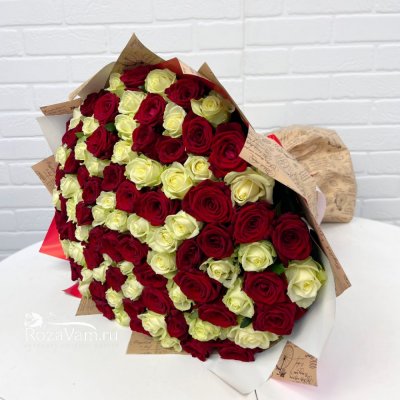 Букет из 101 красно-белой розы (70 см)
