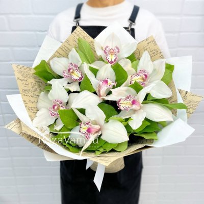 Букет фисташковых орхидей 7шт