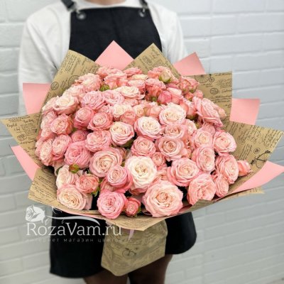 Букет из 25 кустовых роз Бомбастик