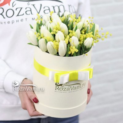 Авторская коробка с тюльпанами и розами