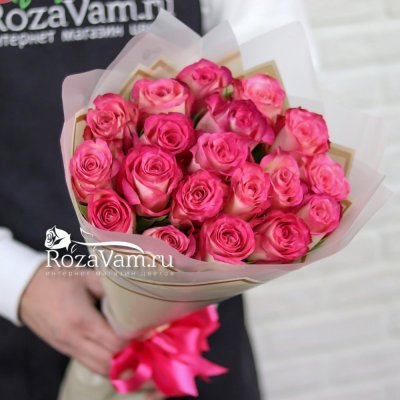 Букет 19 розовых роз 50см
