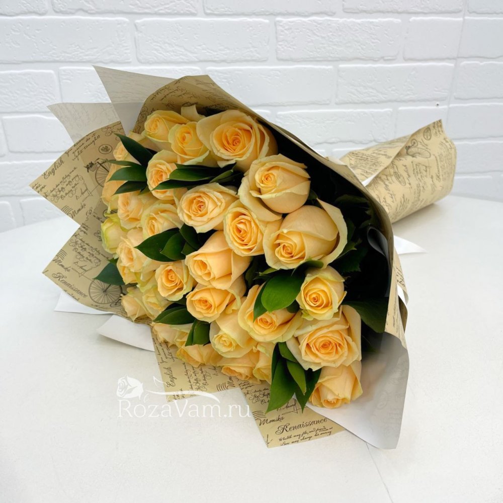 Букет из 29 кремовых роз (50 см)