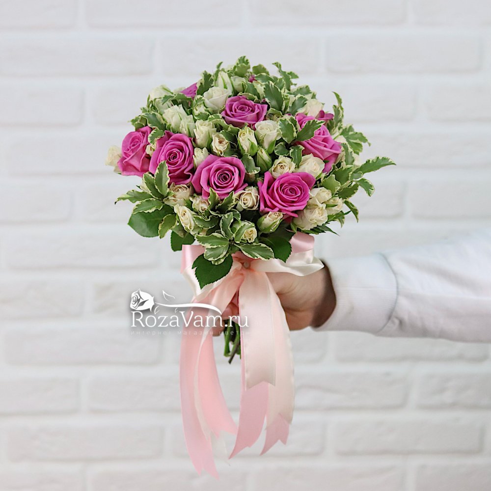 Идеальный букет из кустовых роз | Цветочный магазин СоюзЦветТорг