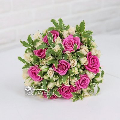 Букет невесты с розовыми розами