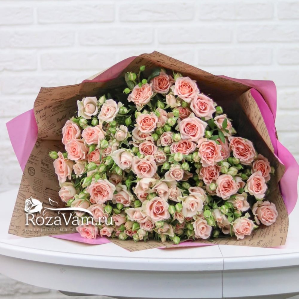 Букет из 15 кустовых роз Лидия 50 см