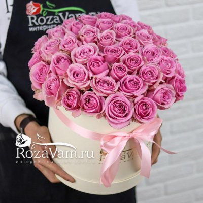 Коробка из 101 нежно - розовой розы