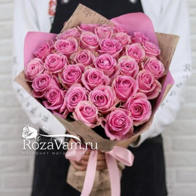 Букет розовых роз 29шт 50см