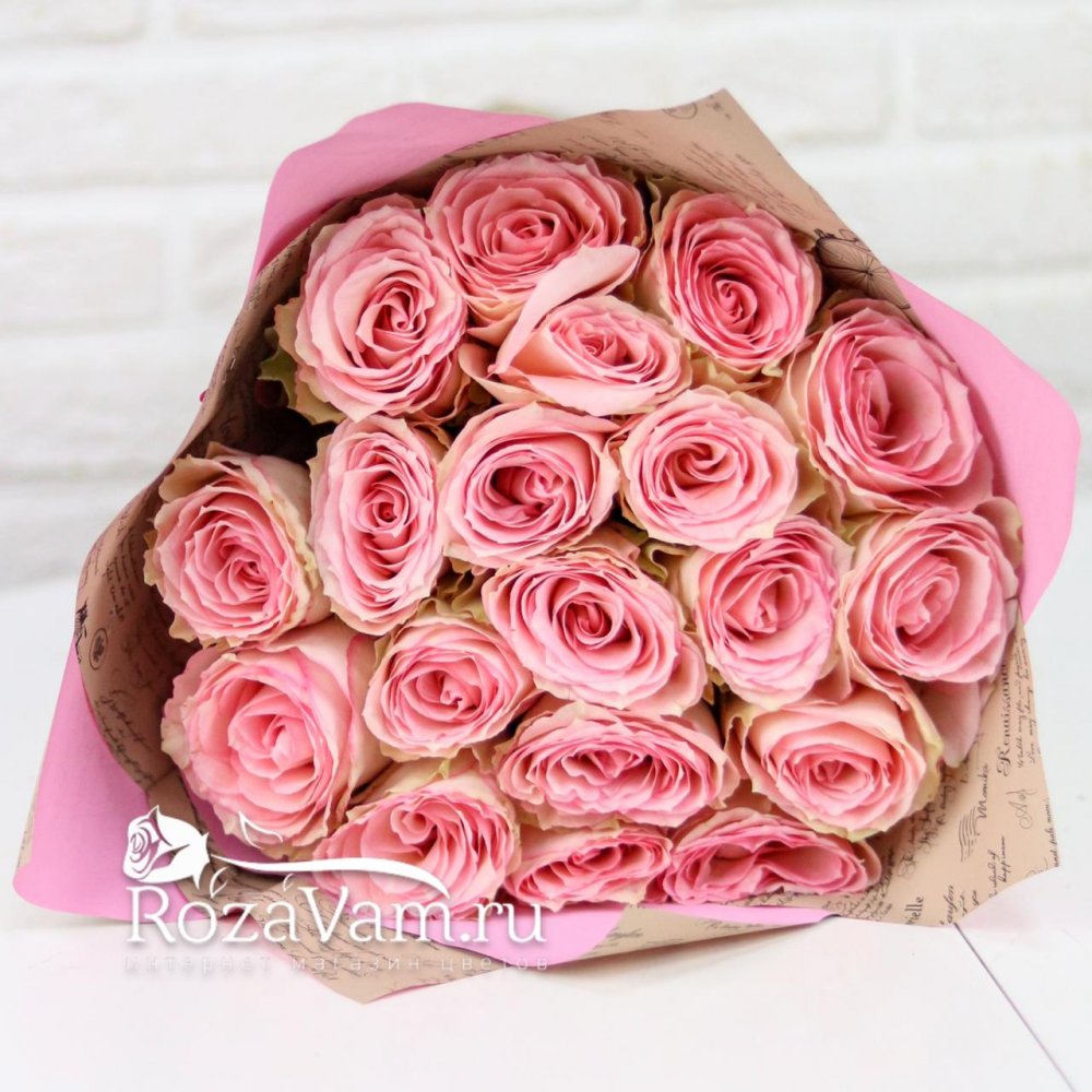 Букет из 19 светло-розовых роз 50см