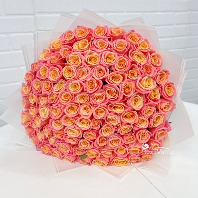 Букет из 101 персиковой розы (50 см)