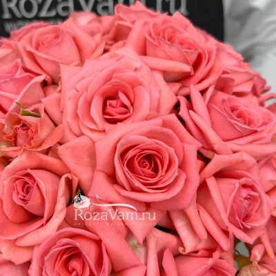 Букет роз в коробке - 🌹 Купить розы в шляпной коробке с доставкой - Цена от Камелия
