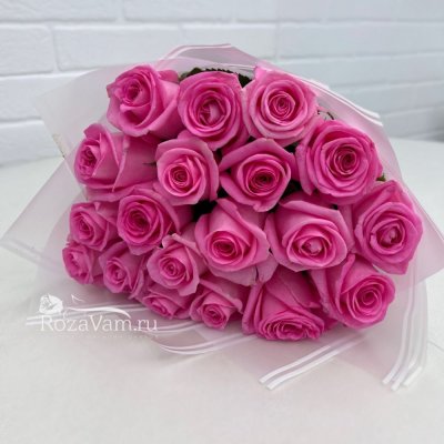 Букет из 19 ярко-розовых роз 50 см