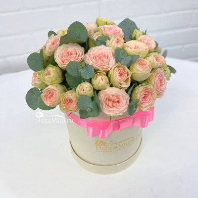 Коробка кустовых пионовидных роз Кети