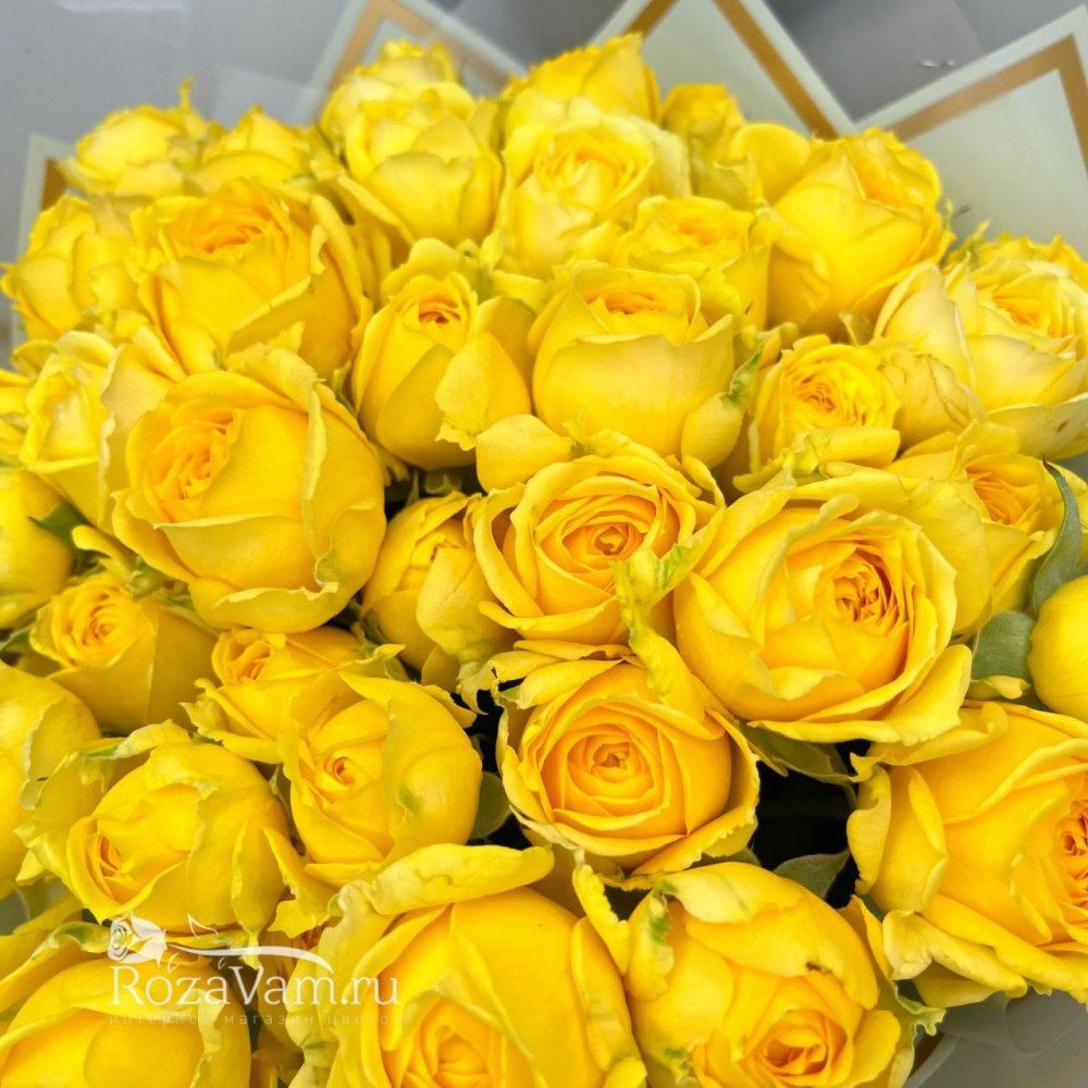 Букет из 15 желтых пионовидных роз 40 см