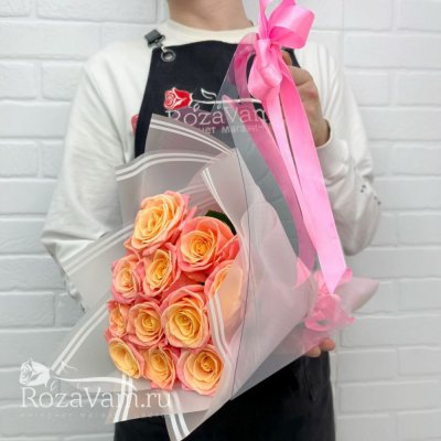 Розы персиковые 21шт 50см в сумке
