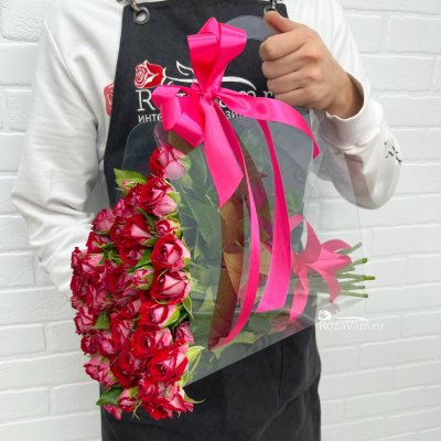 Розы кустовые Би Баблз 15шт 40см в сумке