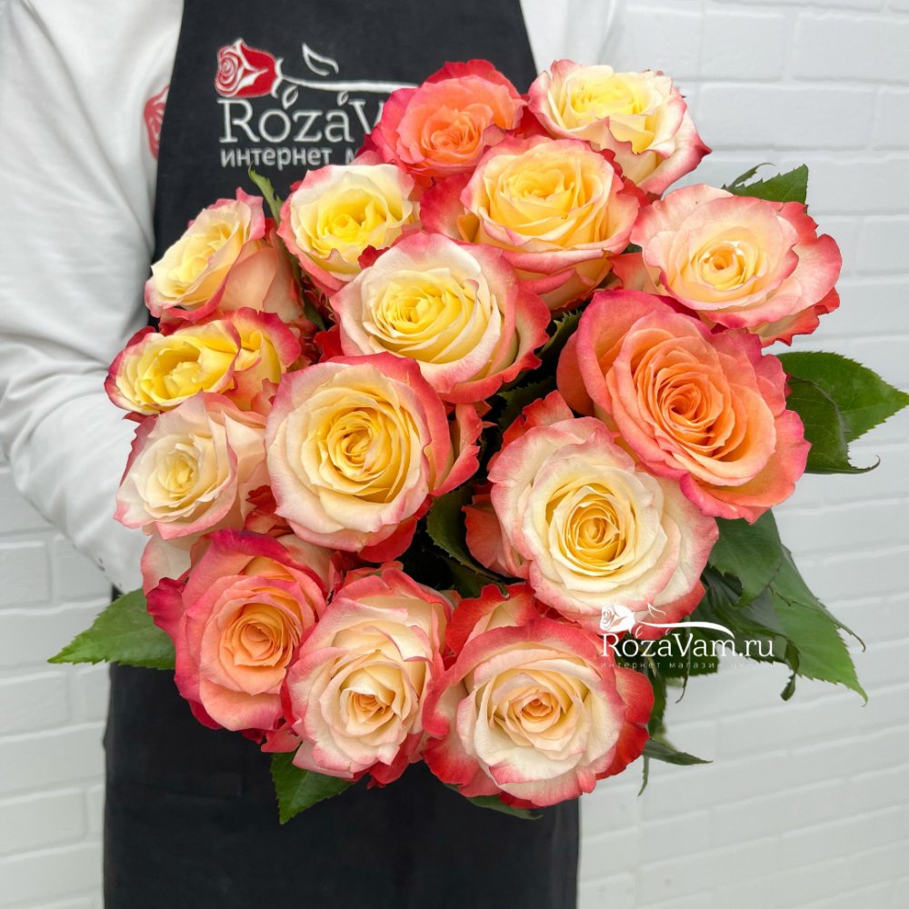 Букет из 15 роз Эквадор Кабарет 60см