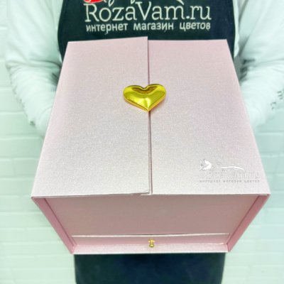 Шкатулка сердце с конфетами Raffaello